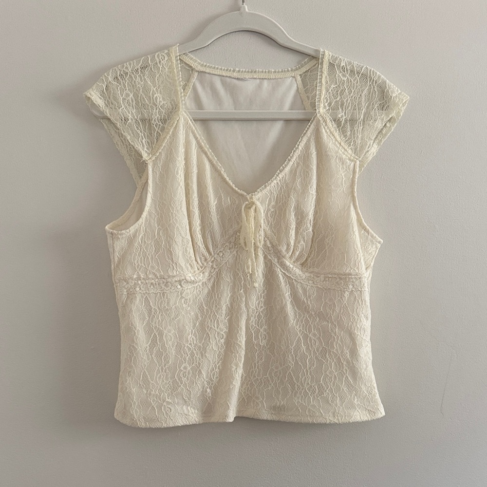 Cream Lace Cap Sleeve Top